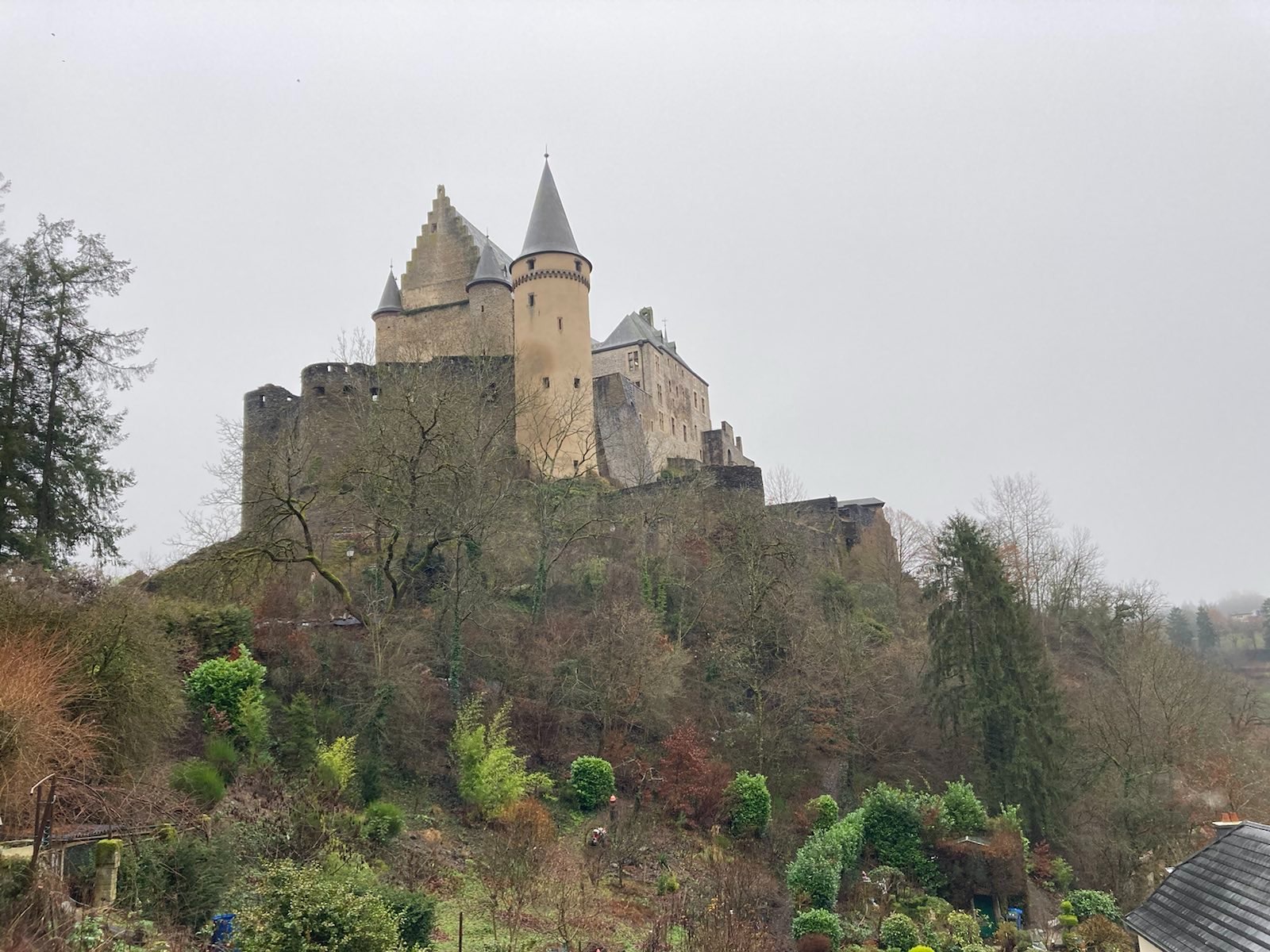 castle_vianden.jpg